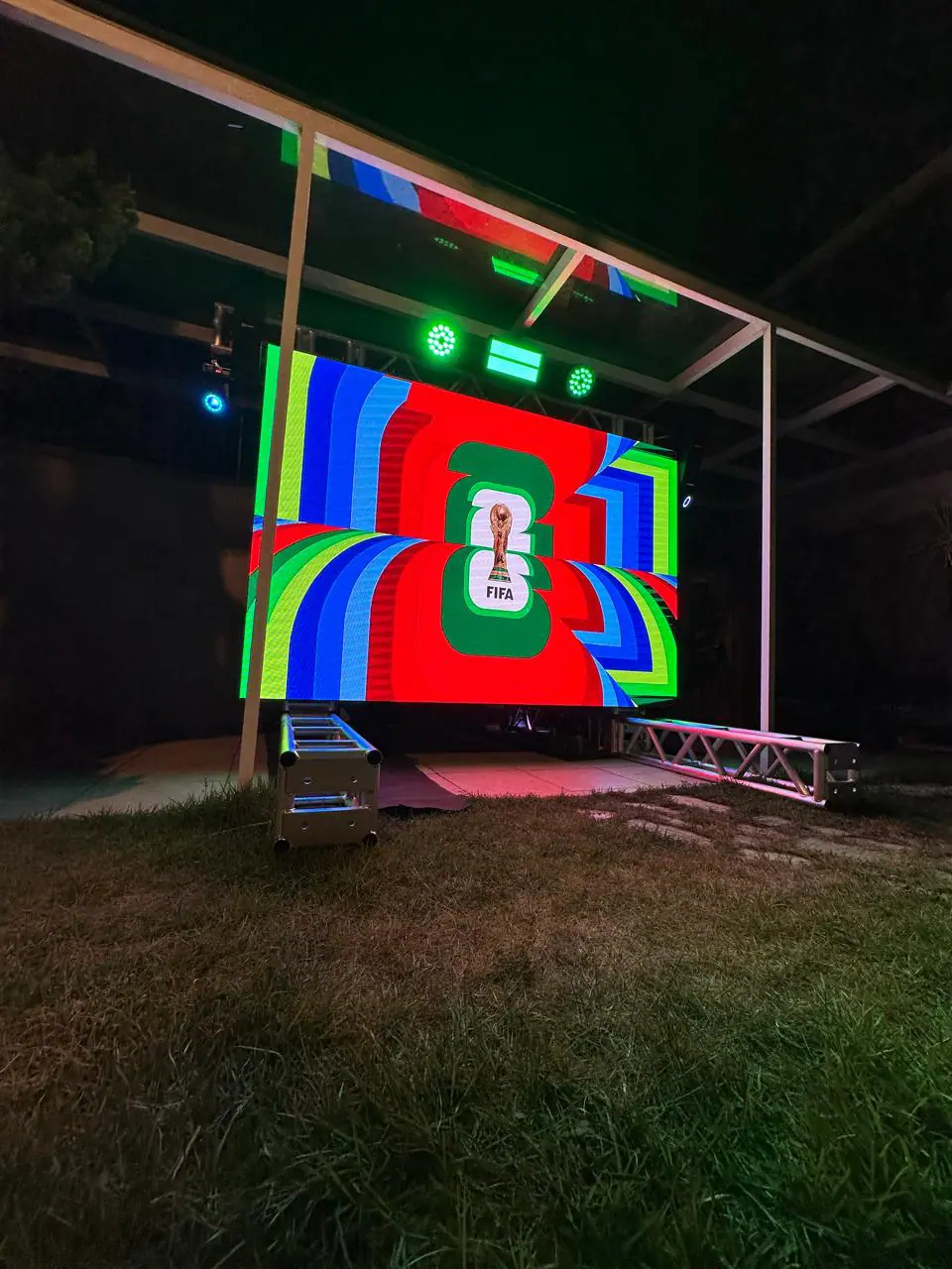 Locação Kit 03 - Full Experience & Show: Painel LED + Sonorização Pesada + Iluminação DMX 1 Locação Kit 03 - Full Experience & Show: Painel LED + Sonorização Pesada + Iluminação DMX