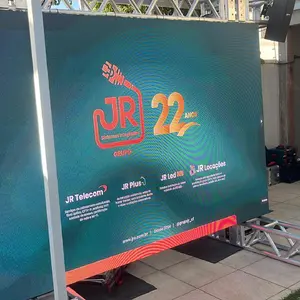 Locação Kit 1 Cinema de Alto Impacto: Painel de LED 3x2m + Estrutura Profissional Q30 Alumínio